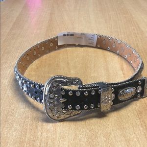 Black and silver belt with star beads